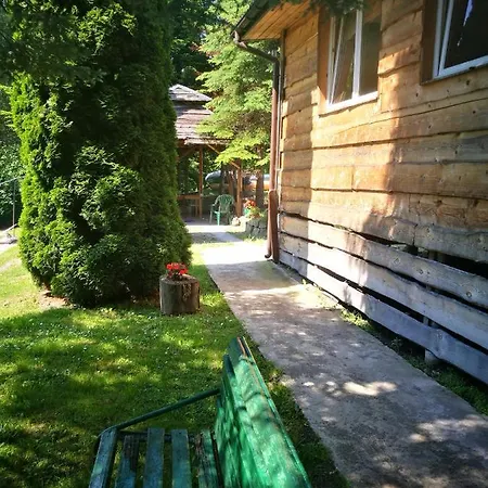 Milusia ゲストハウス *